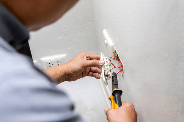 Best Commercial Electrician Services  in Talahi Island, GA